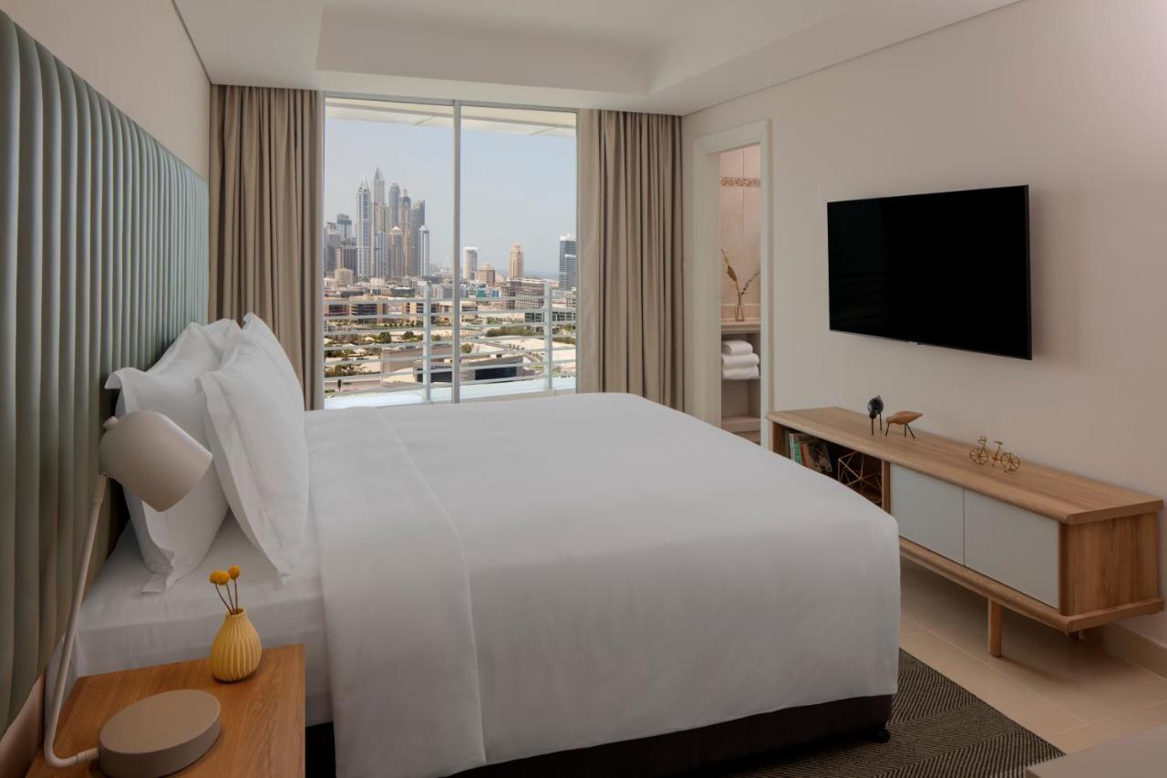 Staybridge Suites Dubai Internet City, An Ihg Hotel Esterno foto